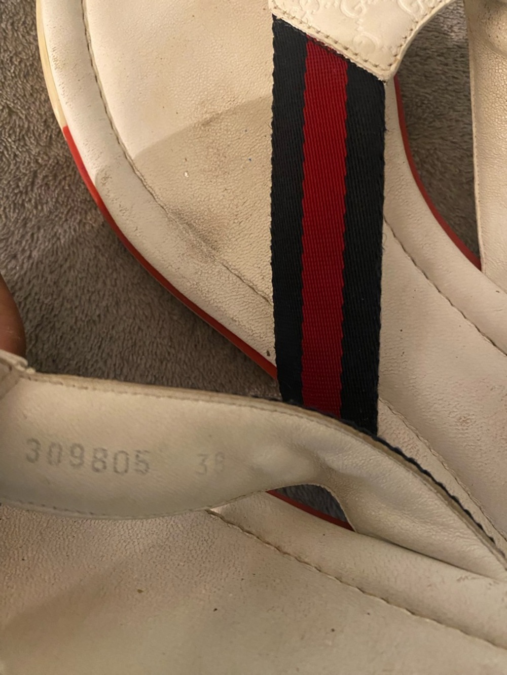 Gucci White Leather Flip Flop Sandals with Red and Blue Stripe - Picture 7 of 7